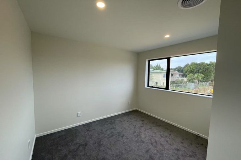 Photo of property in 6/20 William Souter Street, Forrest Hill, Auckland, 0620
