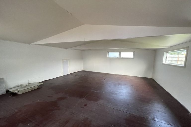 Photo of property in 28 Kairanga Street, Mangere East, Auckland, 2024