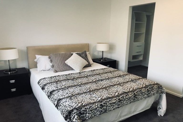 Photo of property in 19 Papa Orchard Drive, Kumeu, 0810