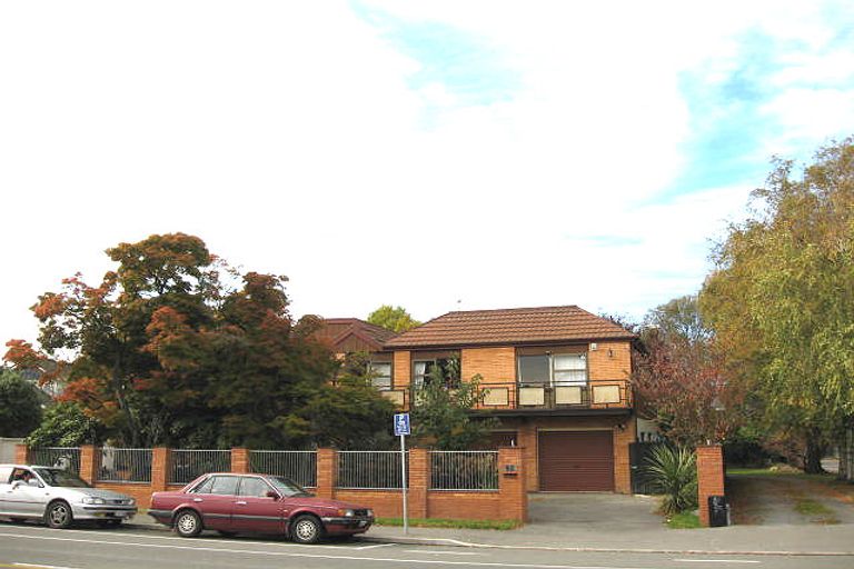 Photo of property in 92 Clyde Road, Ilam, Christchurch, 8041