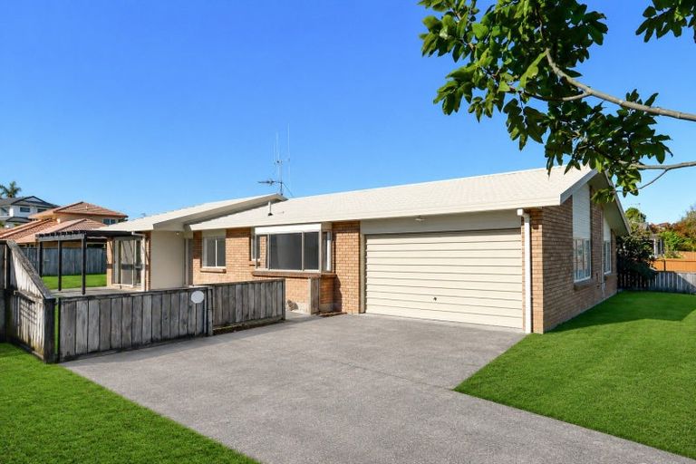 Photo of property in 19 Moreland Avenue, Pukete, Hamilton, 3200