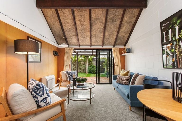 Photo of property in 305b Riccarton Road, Upper Riccarton, Christchurch, 8041