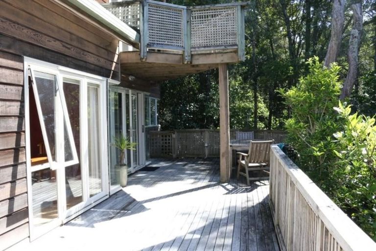 Photo of property in 2/17 Havenwood Place, Birkenhead, Auckland, 0626