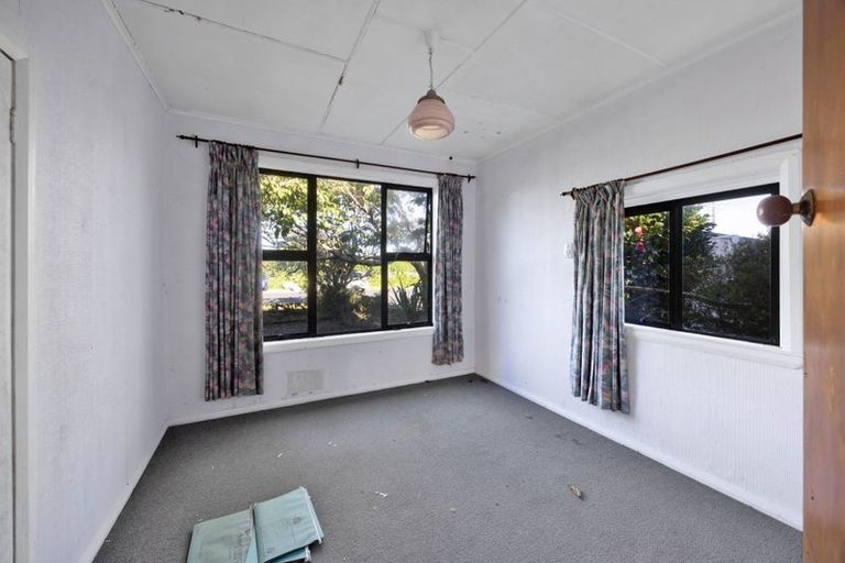 Photo of property in 87 Whitcombe Road, Opunake, 4616