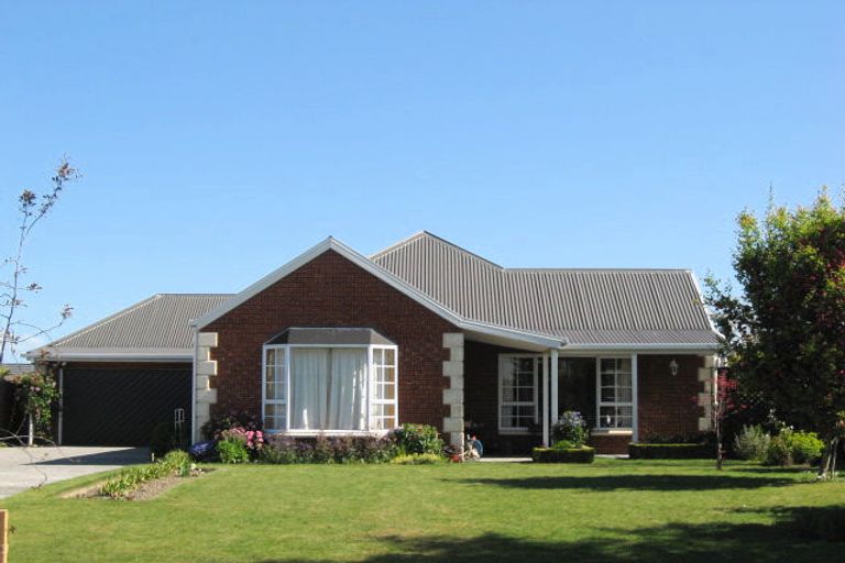 Photo of property in 15 Busby Place, Kaiapoi, 7630