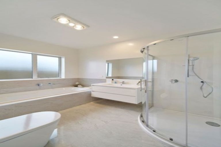 Photo of property in 8 Nola Dawn Avenue, Papakura, 2110