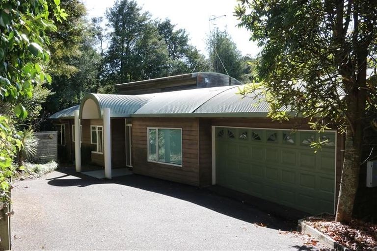 Photo of property in 2/17 Havenwood Place, Birkenhead, Auckland, 0626