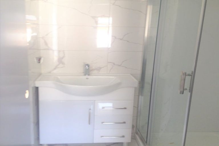 Photo of property in 13 Frederick Place, Whalers Gate, New Plymouth, 4310