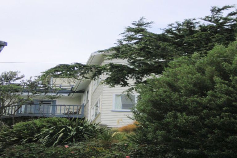 Photo of property in 37 Mornington Road, Brooklyn, Wellington, 6021