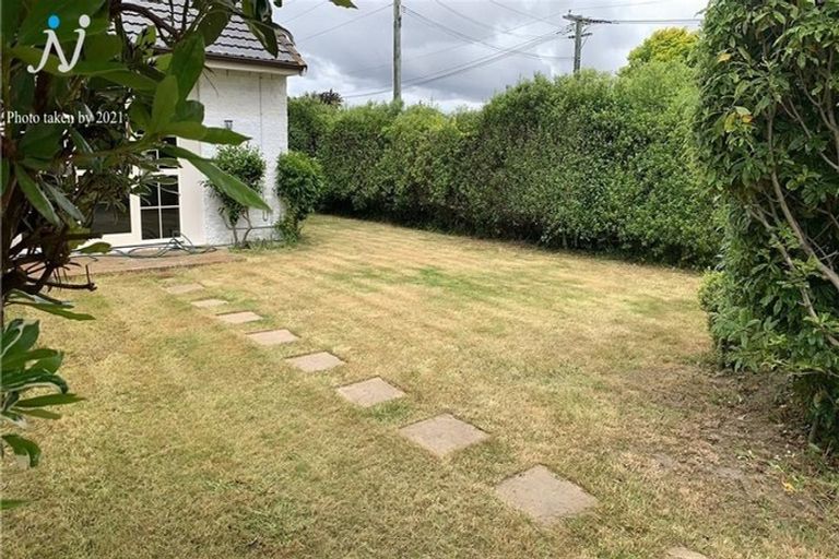 Photo of property in 18 Delph Street, Avonhead, Christchurch, 8042