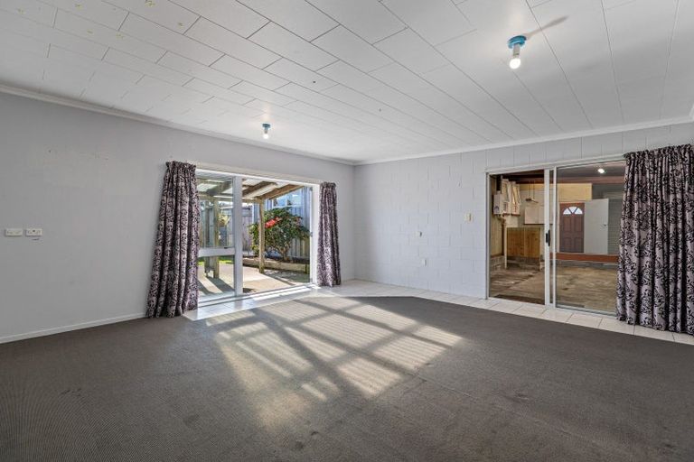 Photo of property in 53 Blake Street, Waitara, 4320