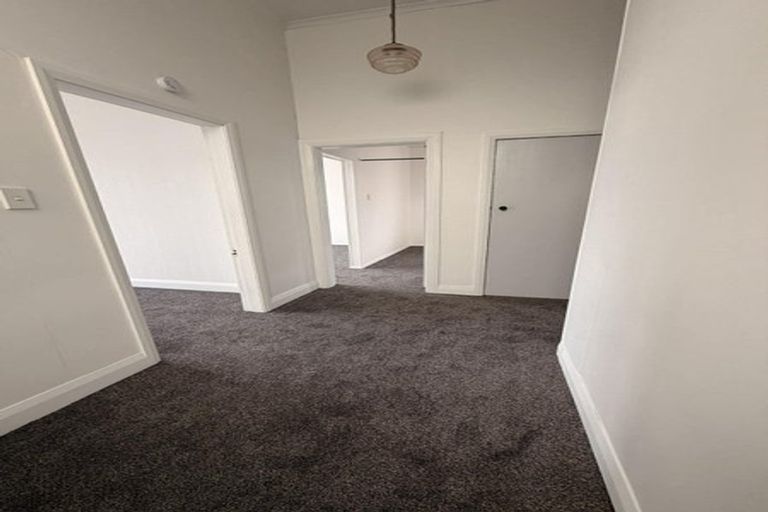 Photo of property in 22 Lawrence Street, Newtown, Wellington, 6021