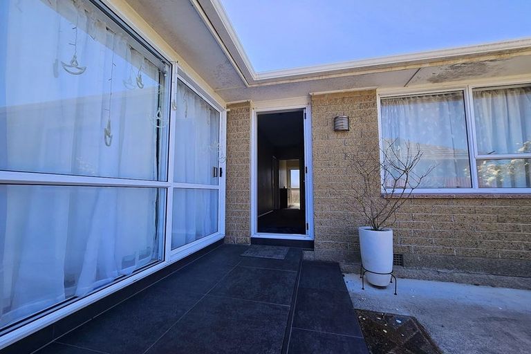 Photo of property in 82 Blankney Street, Hornby, Christchurch, 8042