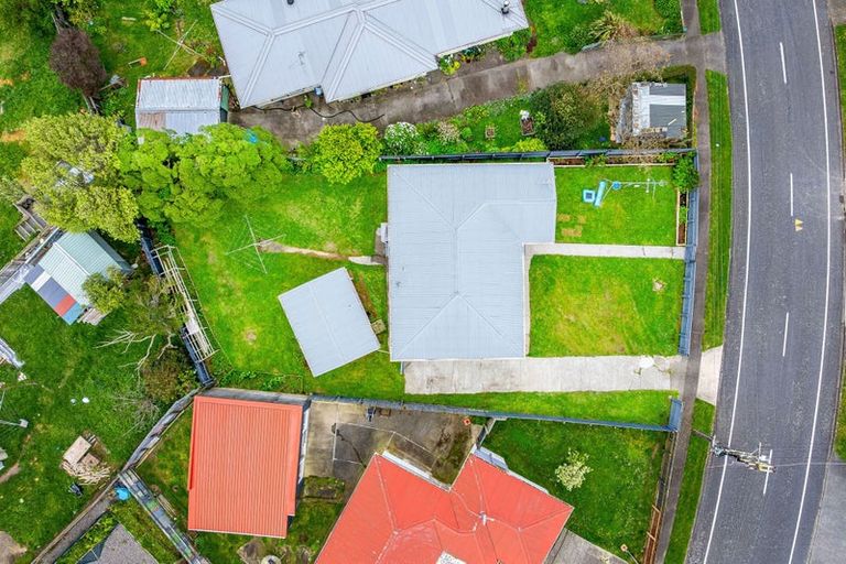 Photo of property in 100 Castor Crescent, Cannons Creek, Porirua, 5024