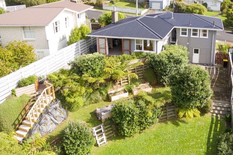 Photo of property in 64 Mark Avenue, Paparangi, Wellington, 6037