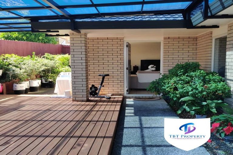 Photo of property in 20 Ksenia Drive, Flat Bush, Auckland, 2019