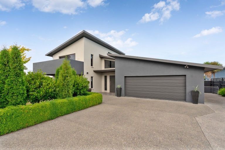 Photo of property in 8 Kibblewhite Road, Masterton, 5810