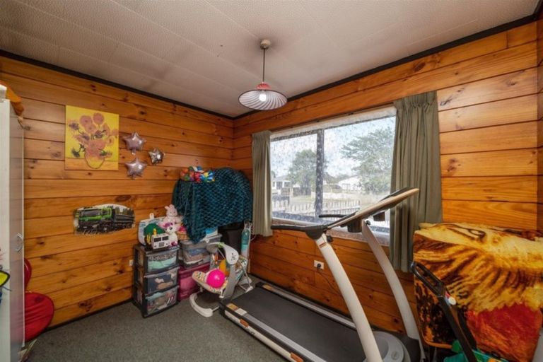 Photo of property in 42 Tawa Street, Hawera, 4610