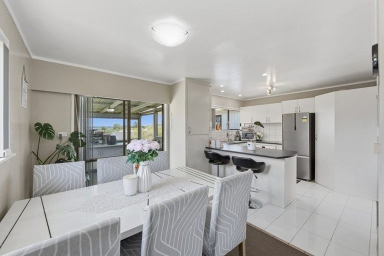Photo of property in 69 Holmes Road, Manurewa, Auckland, 2102