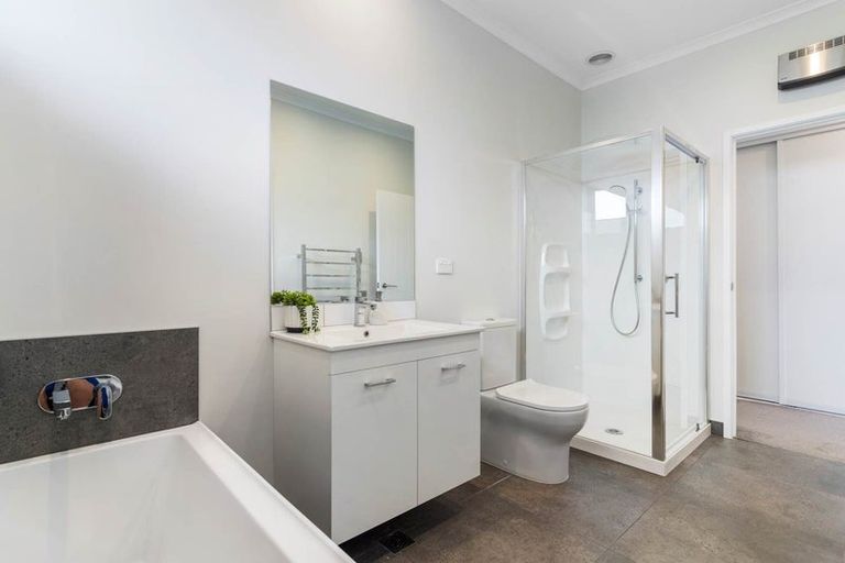 Photo of property in 2 Pinto Road, Pukekohe, 2120