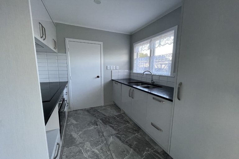 Photo of property in 28 Kairanga Street, Mangere East, Auckland, 2024