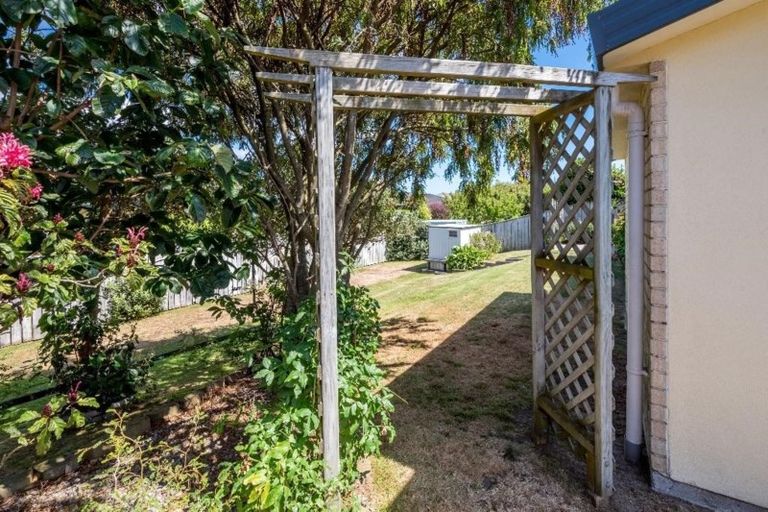Photo of property in 25 San Priamo Place, Paraparaumu Beach, Paraparaumu, 5032