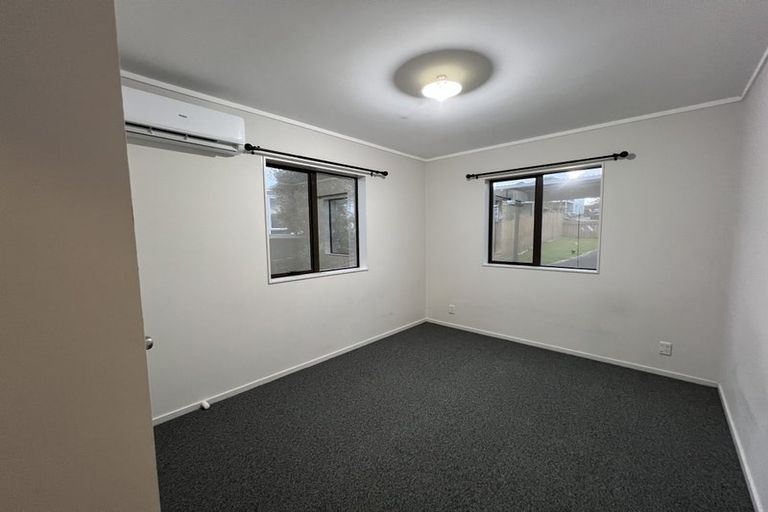 Photo of property in 19a Marewa Street, Te Atatu South, Auckland, 0610