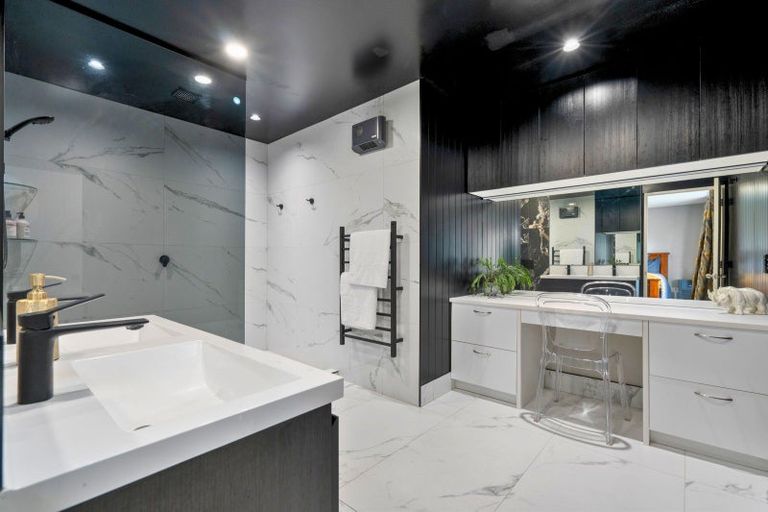 Photo of property in 20 Baltic Place, Northwood, Christchurch, 8051