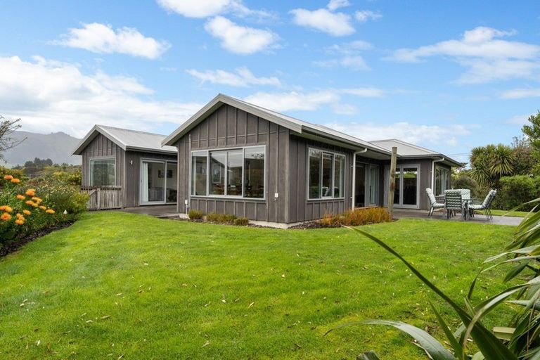 Photo of property in 41 Paetawa Road, Peka Peka, Waikanae, 5391