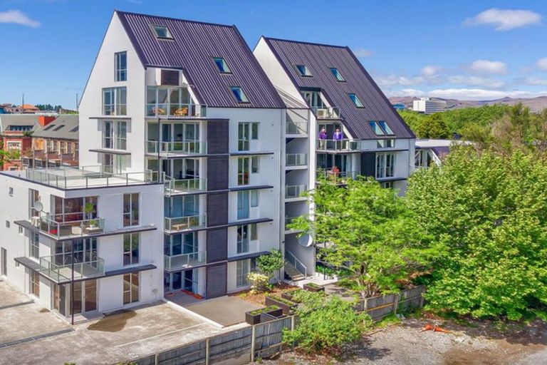 Photo of property in 9/15 Peterborough Street, Christchurch Central, Christchurch, 8013
