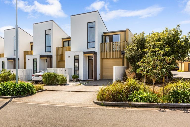 Photo of property in 1 Nevill Road, Hobsonville, Auckland, 0616