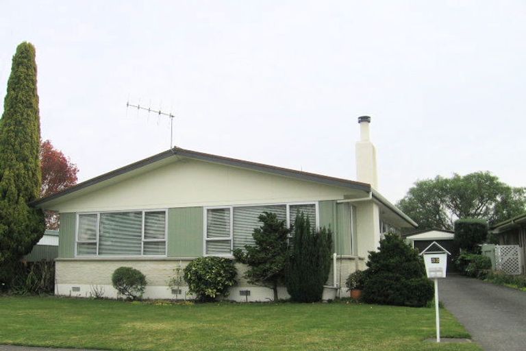 Photo of property in 33 Chester Street, Taradale, Napier, 4112