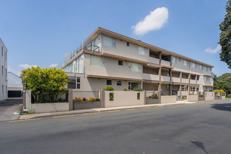 Photo of property in 202/1u Victoria Street, Whitianga, 3510