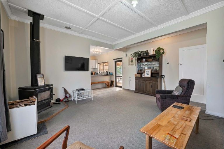 Photo of property in 275 Henwood Road, Paraite, New Plymouth, 4372