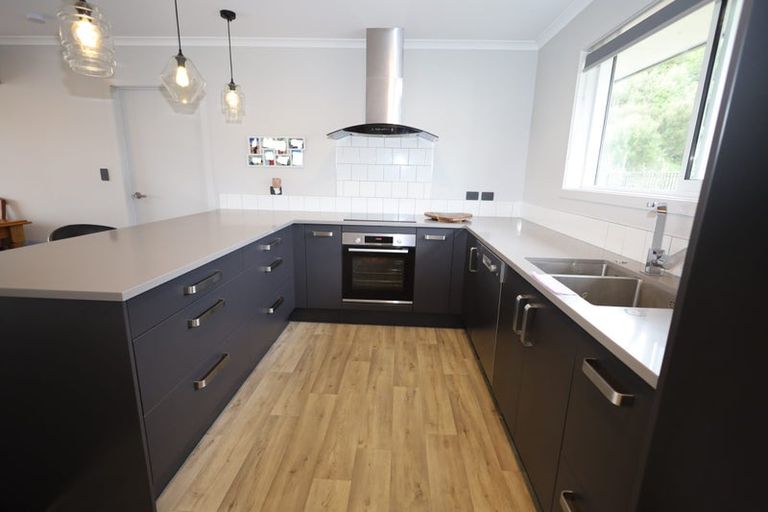 Photo of property in 4 Kihona Rise, Pyes Pa, Tauranga, 3112