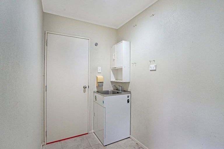 Photo of property in 33 Fergy Crescent, Wattle Downs, Auckland, 2103