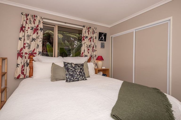 Photo of property in 42 Peel Street, Westport, 7825