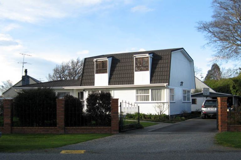 Photo of property in 15a Jellicoe Street, Greytown, 5712