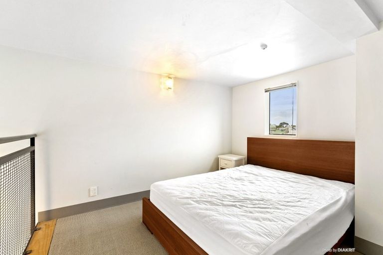 Photo of property in Urbane Apartments, 57/29 Webb Street, Mount Cook, Wellington, 6011