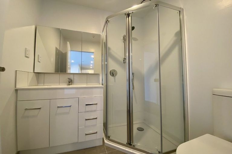 Photo of property in 205/28a Eileen Newey Place, Henderson, Auckland, 0612