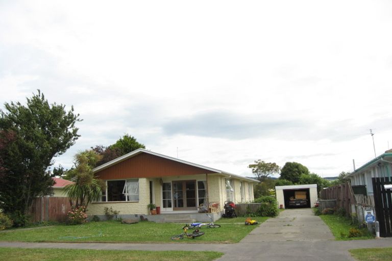 Photo of property in 26 Cob Crescent, Woolston, Christchurch, 8062