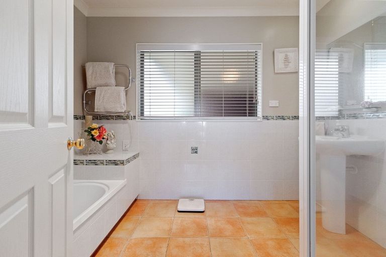 Photo of property in 281a Lund Road, Aongatete, 3178