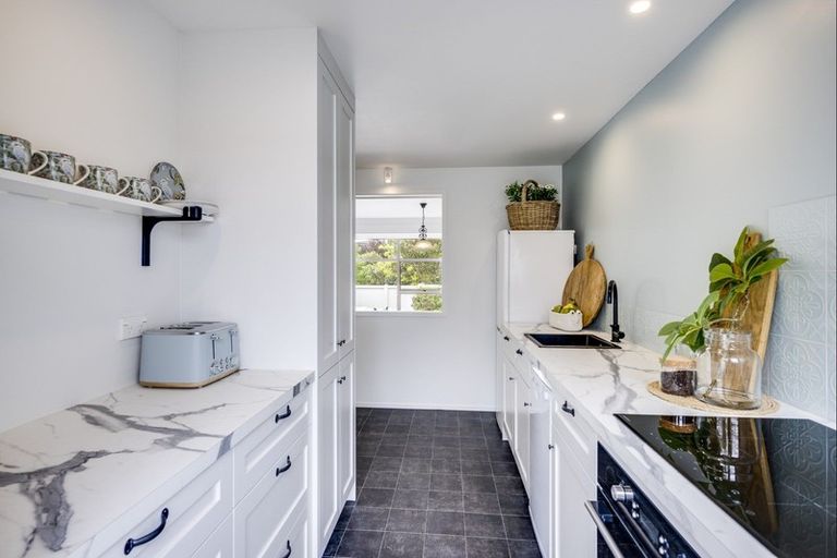 Photo of property in 4/14 Greenwood Road, Havelock North, 4130