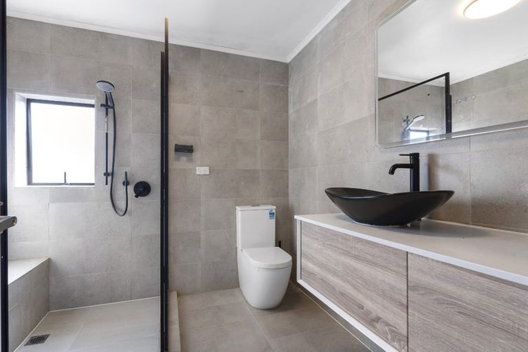 Photo of property in St Claire Village, 209/172 Mcleod Road, Te Atatu South, Auckland, 0610