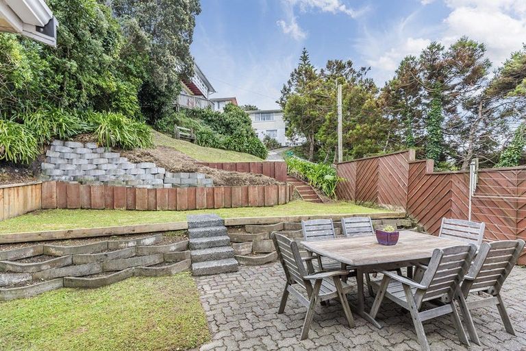 Photo of property in 98 Severn Street, Island Bay, Wellington, 6023