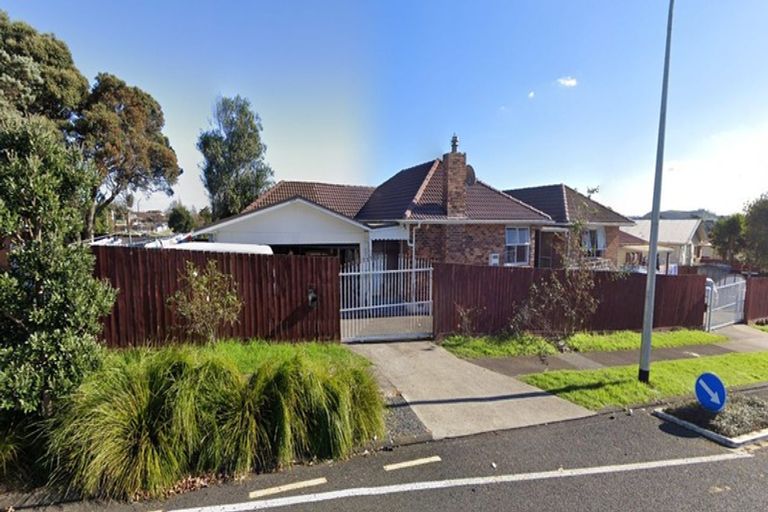 Photo of property in 573 Massey Road, Mangere, Auckland, 2022