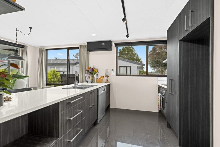 Photo of property in 7 Starforth Place, Henderson, Auckland, 0612