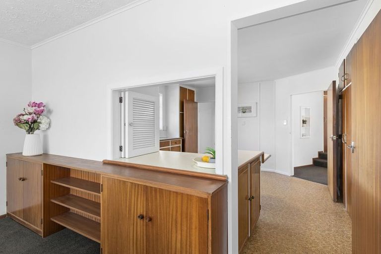 Photo of property in 27 Sunbrae Drive, Silverstream, Upper Hutt, 5019