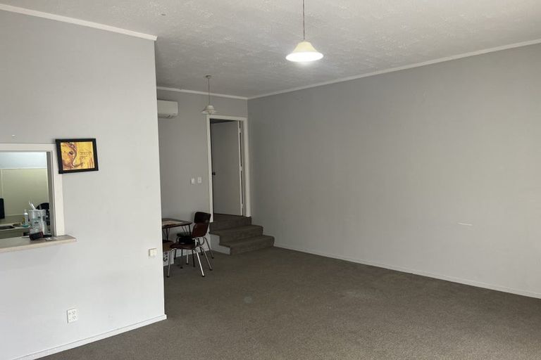 Photo of property in 4/124 Campbell Street, Karori, Wellington, 6012