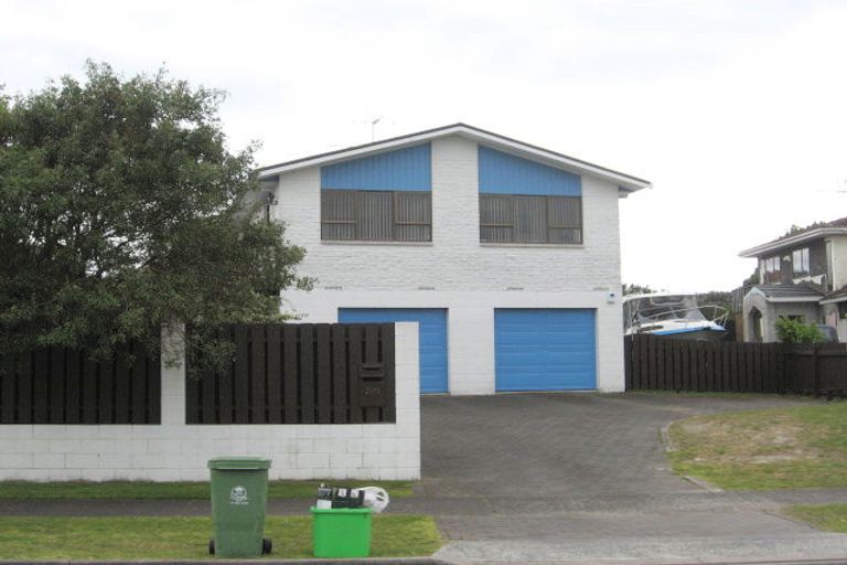 Photo of property in 209 Range Road, Papamoa Beach, Papamoa, 3118